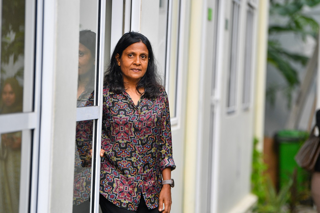 ރައީސުލްޖުމްހޫރިއްޔާގެ އަނބިކަނބަލުން ފަޒްނާ އަހުމަދު މިކްލިނިކް ހުޅުއްވައިދެއްވައިފައި ވަނީ އެކަމަށްޓަކައި އާދިއްތަ ދުވަހުގެ ހަވީރު ހުޅުމާލޭގައި ބޭއްވި ރަސްމިއްޔާތެއްގައި - ފޮޓޯ: ރައީސް އޮފީސް