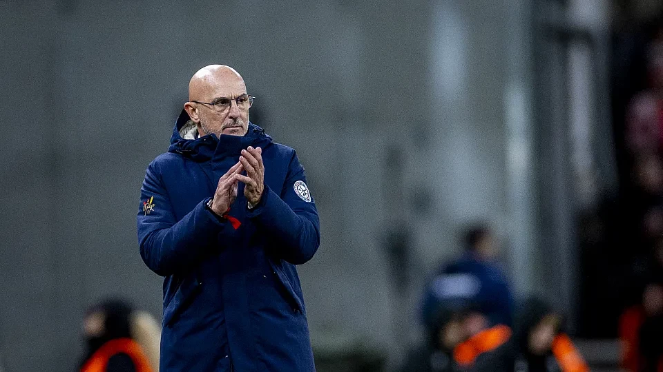 ސްޕެއިންގެ ކޯޗު ލުއިސް ޑި ލާ ފުއެންޓޭ