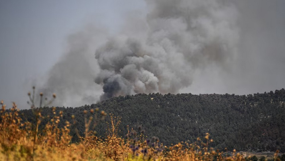 ހިޒްބުالله އާއި އިޒްރޭލު ސިފައިންނާ ދެމެދު ހިނގަމުންދާ ހަމަލާތަކުގައި ލުބުނާނުން ދިން ރޮކެޓް ހަމަލާއެއްގެ ދުން އަރަނީ