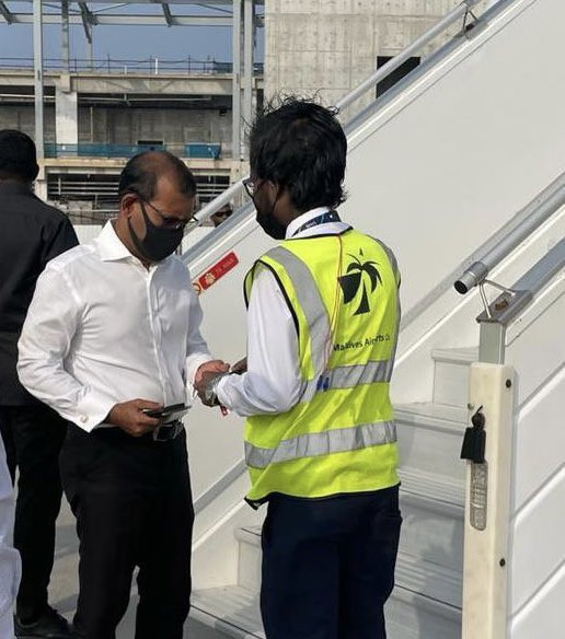 ރައީސް މުހައްމަދު ނަޝީދު ފުރާވަޑައިގަންނަވަނީ،