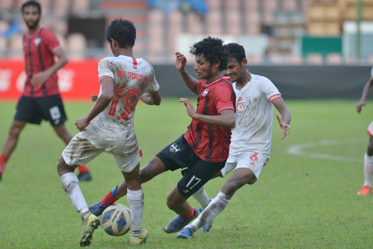 ދިވެހި ޕްރިމިއާ ލީގުގައި ޓީސީ އާއި ބުރުން ކުޅުނު މެޗެެއްގެ ތެރެއިން