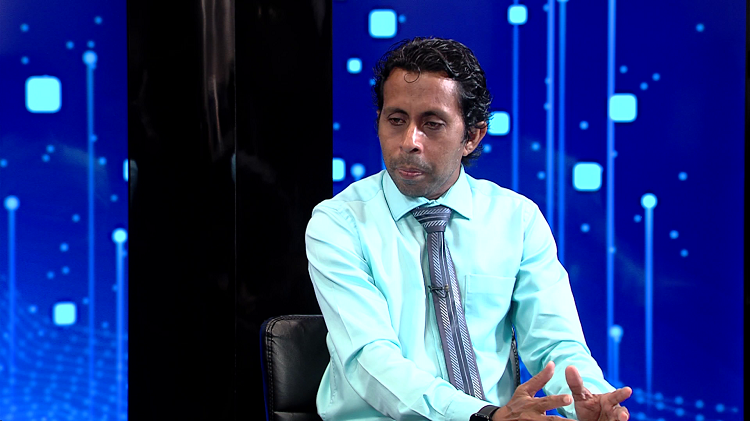 ކޮމިއުނިކޭޝަން މިނިސްޓްރީގެ ސްޓޭޓް މިނިސްޓަރ އަލީ ސޯލިހް