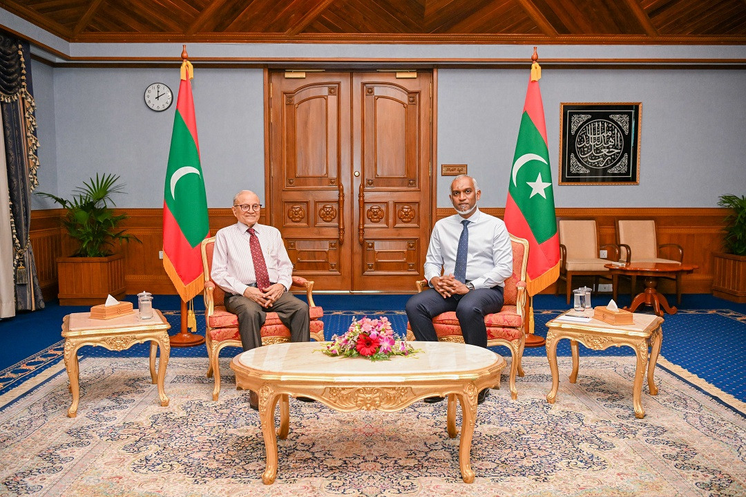 President Dr. Mohamed Muizzu met with former President Maumoon Abdul Gayoom