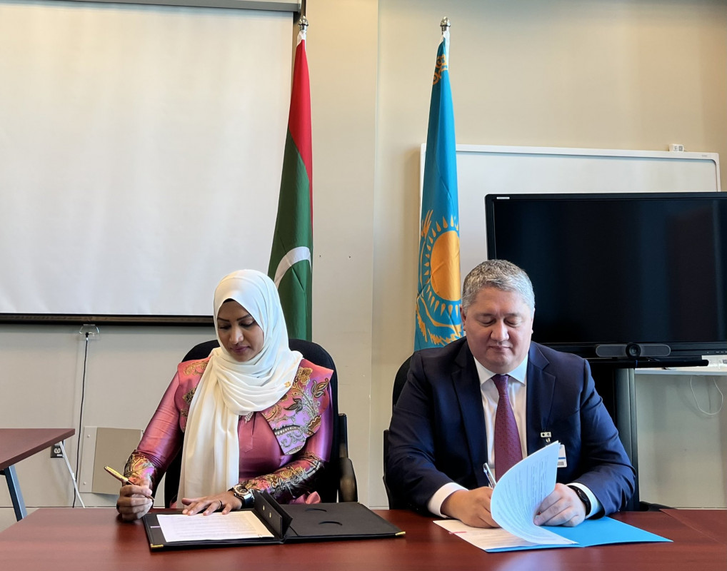 ރާއްޖެއާއި ކަޒަކިސްތާނާ ދެމެދު އެއްބަސްވުމުގައި ސޮއިކުރަނީ