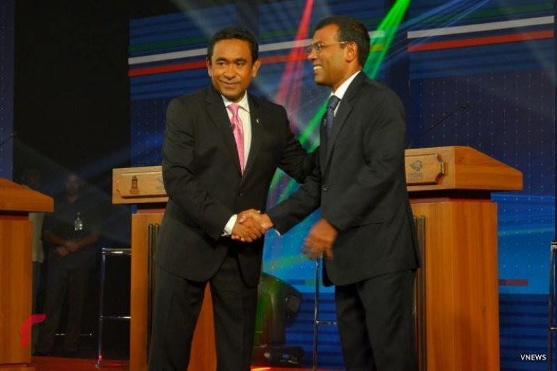 ކުރީގެ ރައީސް މުހައްމަދު ނަޝީދާއި ކުރީގެ ރައީސް އަބްދުﷲ ޔާމީން އަބްދުލް ގައްޔޫމް