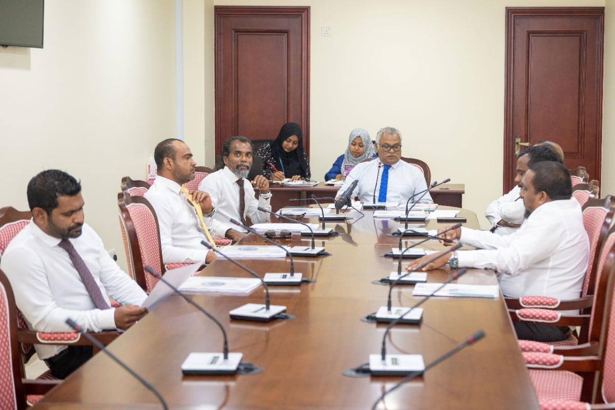 ރައްޔިތުންގެ މަޖިލީހުގެ ލާމަރުކަޒީ ކޮމިޓީގެ ބައްދަލުވުމުގެ ތެރެއިން