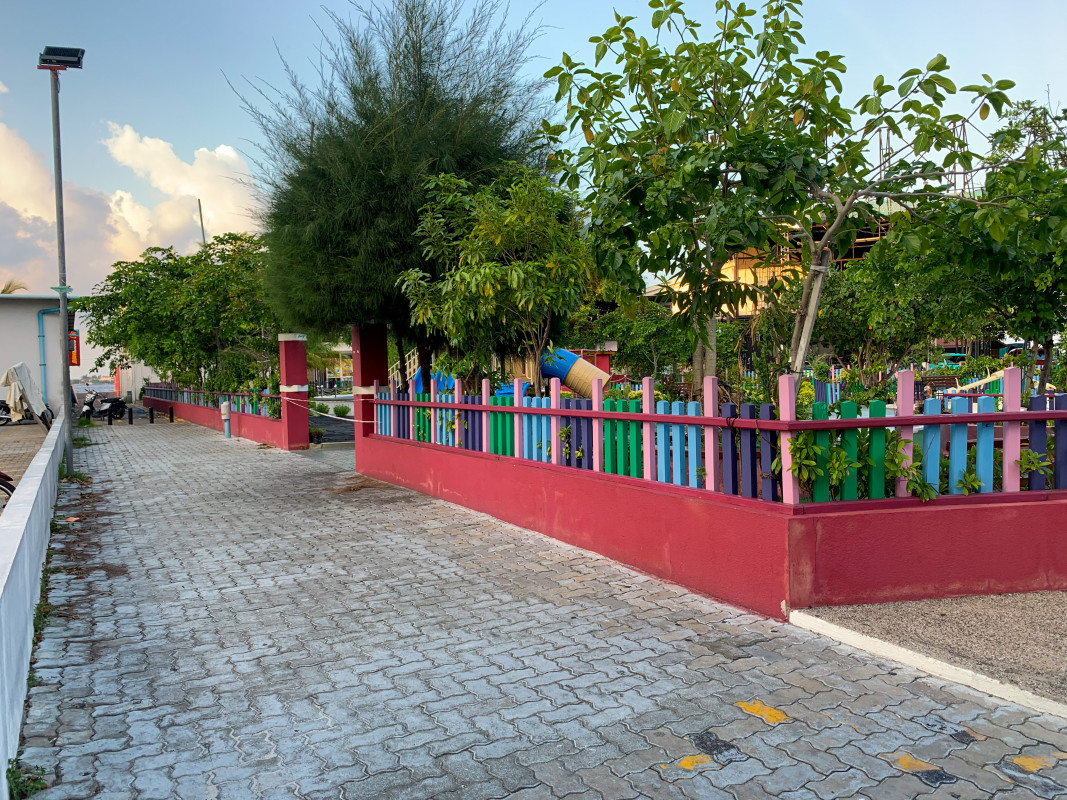 Iskandhar Maizaan.
Families love this spot.
Photo by RaajjeMV.