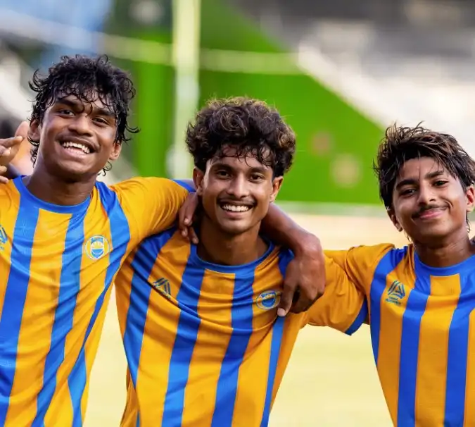 މެޗުގައި ލަނޑު ޖެހުމަށް ފަހު ވެލެންސިއާގެ ކުޅުންތެރިން އުފާ ފާޅު ކުރަނީ