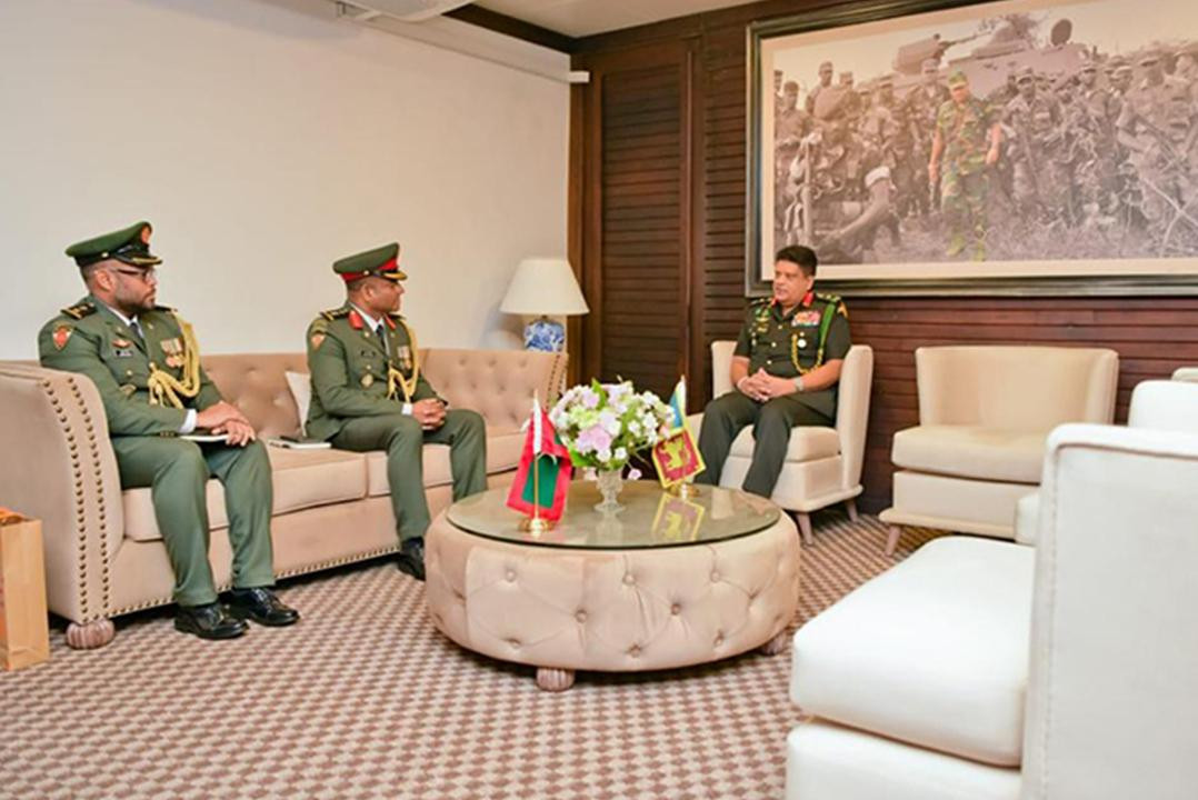 ކާނަލް ޙަސަން އާމިރު - ސްރީލަންކާގެ ޗީފް އޮފް ޑިފެންސް ސްޓާފްއާ ބައްދަލުކުރެއްވުން