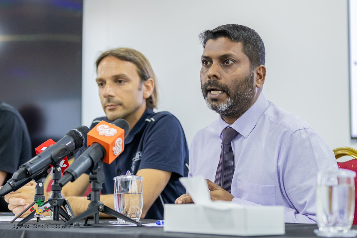 "ޕްލެއިން ވިތު ކޮރަލްސް" ޕްރޮގްރާމްގެ މައުލޫމާތު ޙިއްސާ ކުރުމަށް ބޭއްވި ނޫސްވެރިންގެ ބައްދަލުވުމުގައި ވަޒީރު ރާފިޢު