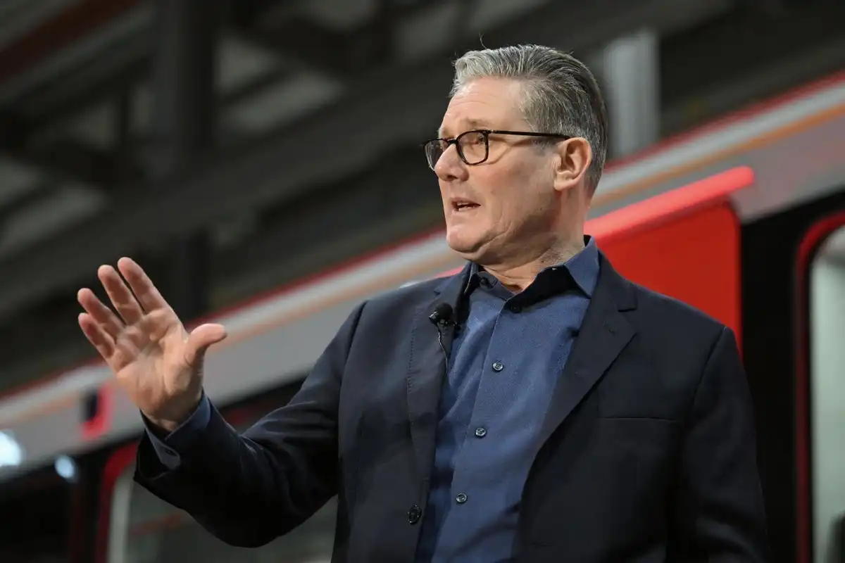 އިނގިރޭސިވިލާތުގެ ބޮޑު ވަޒީރު ކިއާ ސްޓާމާ