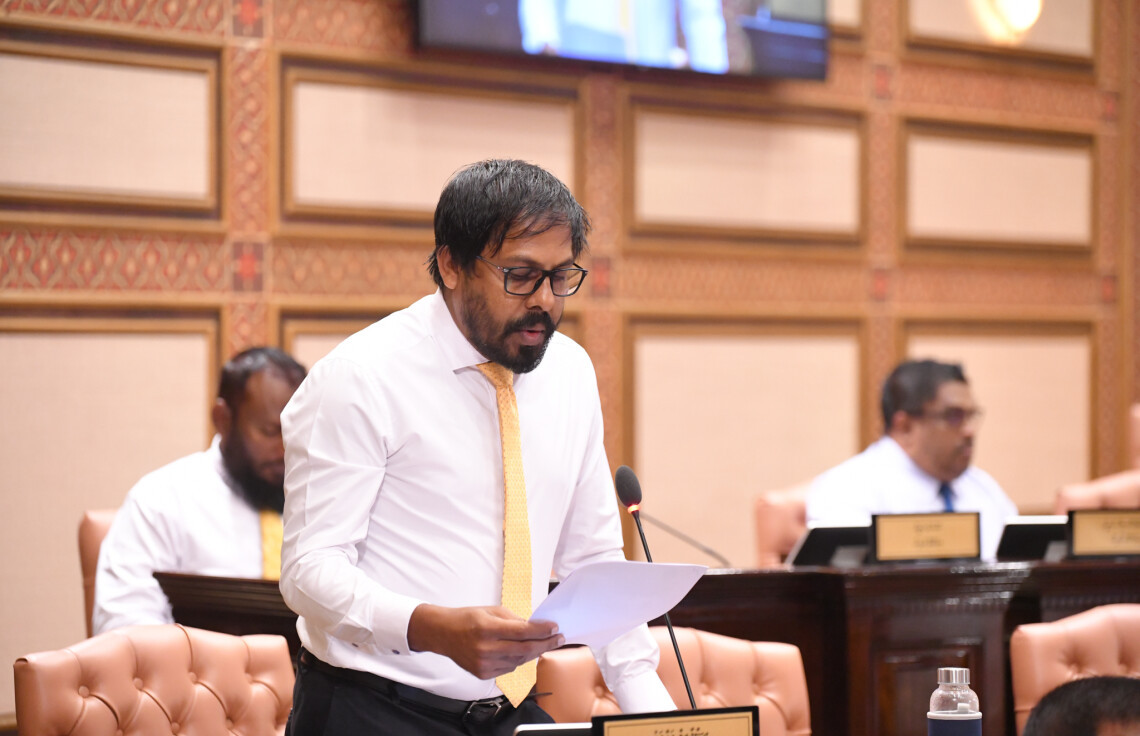 ކުންފުނީގެ ބިލު މަޖިލީހަށް ހުށަހެޅީ ދުވާފަރު ދާއިރާގެ މެންބަރު އިސްމާއީލް އަހުމަދު