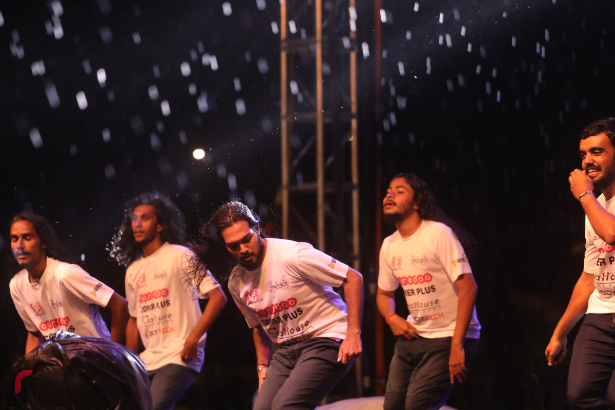 12 އޮގަސްޓު 2019/ހއ.ހޯރަފުށި --ޢީދު ޝޯ ފުރިހަމަ ވެގެން ދިޔައީ ހަބޭސް ބޮޑުބެރު ގްރޫޕް ގެ ހަރަކާތްތަކާކާއި އެކުގައި--ފޮޓޯ: ޝުއައިބް މުހައްމަދު