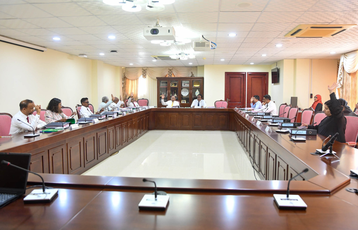 ރައްޔިތުންގެ މަޖިލީހުގެ ސަލާމަތީ ޚިދުމަތްތަކާބެހޭ ކޮމިޓީގެ ބައްދަލުވުން