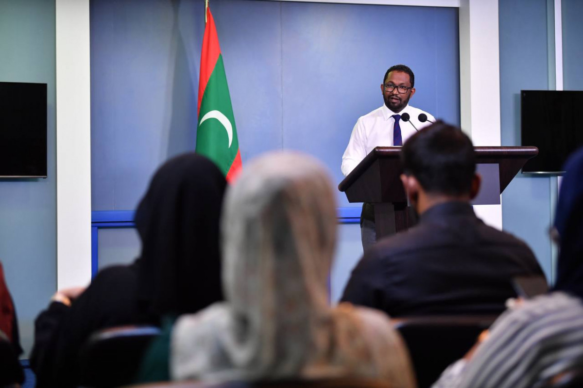 ރައީސް އޮފީހުގެ ތަރުޖަމާނު، މިއުވާން މުހައްމަދު ނޫސްވެރިންނާ ބައްދަލުކުރައްވަނީ