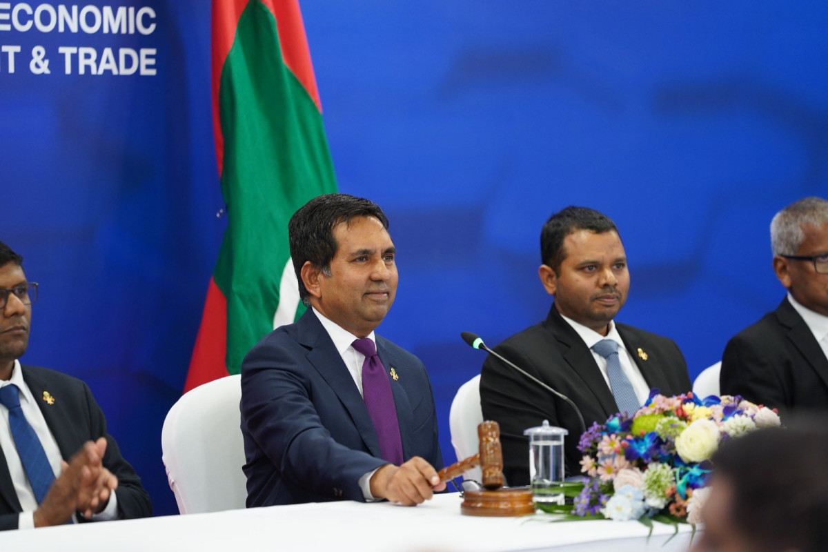 ރާއްޖެއާއި ޗައިނާއާއި ދެމެދު ސޮއިކުރެވިފައިވާ މިނިވަން ވިޔަފާރީގެ އެއްބަސްވުމަށް އަމަލުކުރަން ފަށައިފި. ފޮޓޯ: އިކޮނޮމިކް މިނިސްޓްރީ