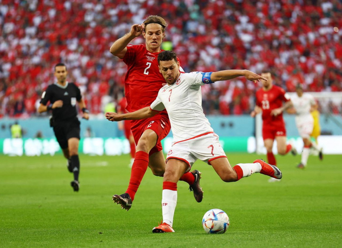 ޑެންމާކު އަދި ޓިއުނީޝިޔާ ކުޅުނު މެޗުގެ ތެރެއިން: ފޮޓޯ - ރޮއިޓާސް  