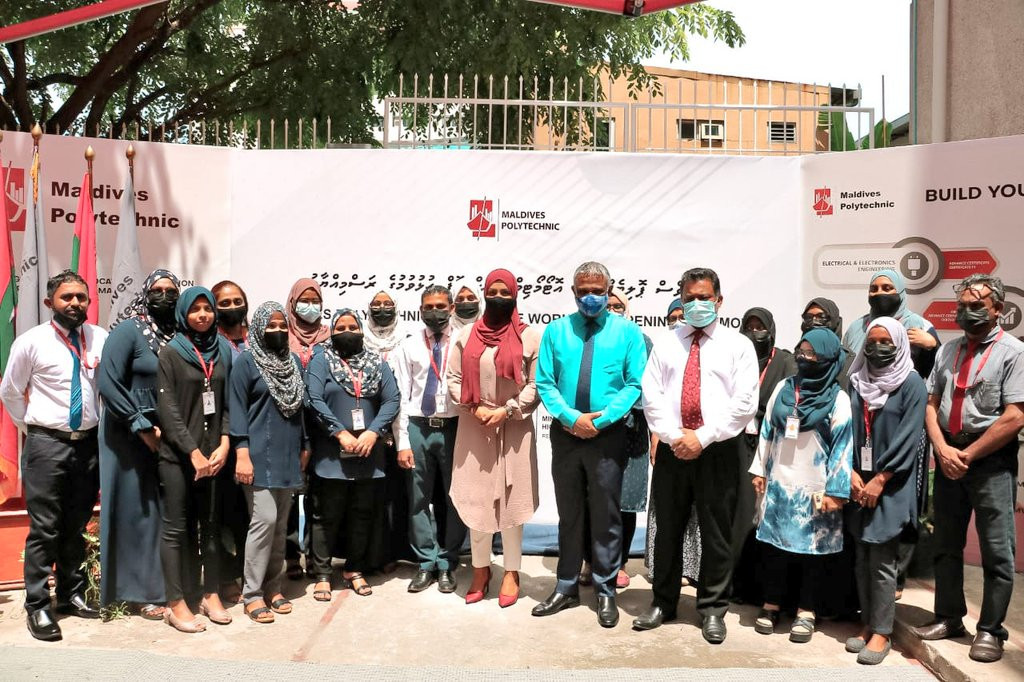 ވޯކްޝޮޕް ހުޅުވި ރަސްމިއްޔާތުގެ ތެރެއިން،