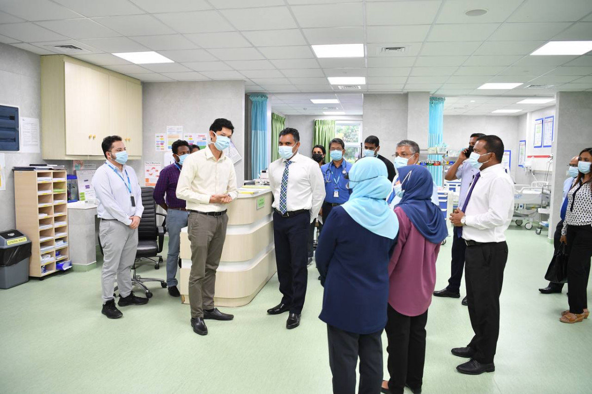 VP Naseem at the Addu Equatorial Hospital as part of his ongoing trip to the south of Maldives
