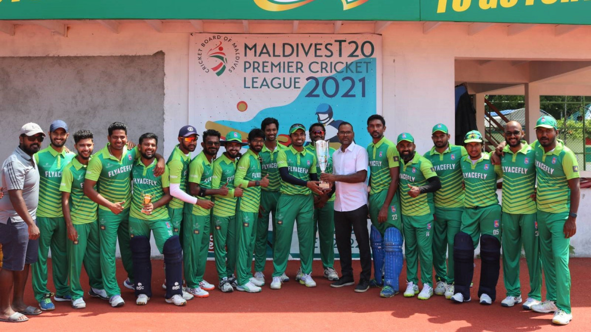 ޓީ20 ކްރިކެޓް ޕްރިމިއާ ލީގުގެ ޗެމްޕިއަންކަން ހޯދި މާލޭ ވެޓެރަންސް ޓީމު