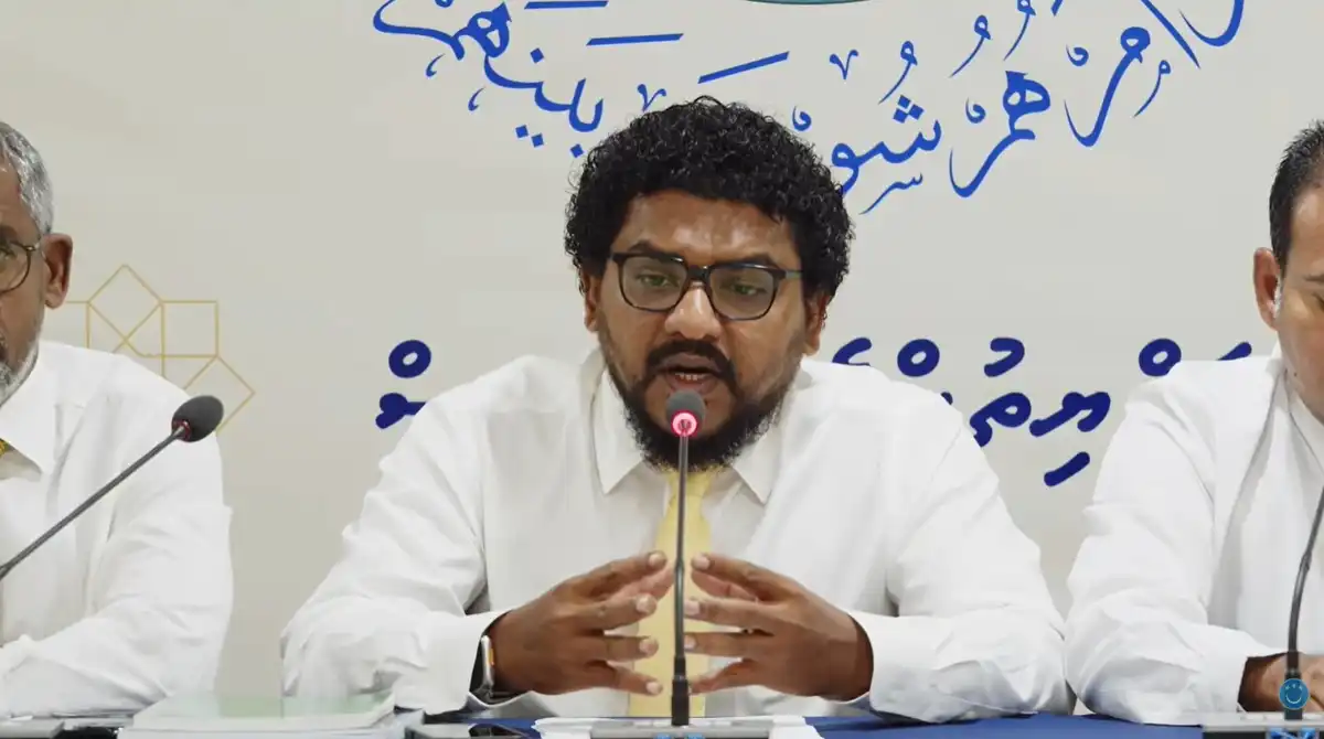 ކެންދޫ ދާއިރާގެ މެންބަރު މައުރޫފް ޒާކިރު