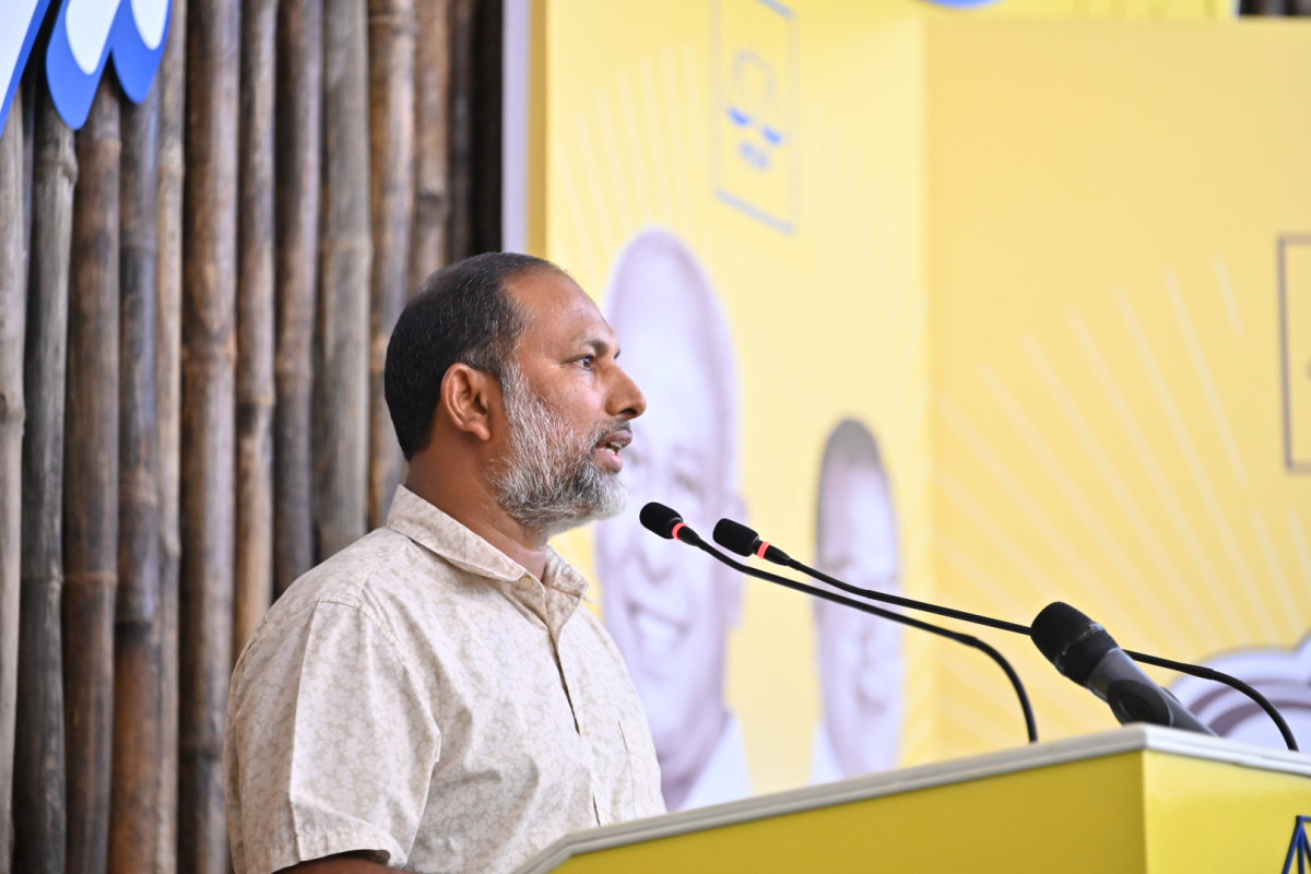 ހޯމް މިނިސްޓަރ އިމްރާން އަބްދުﷲ