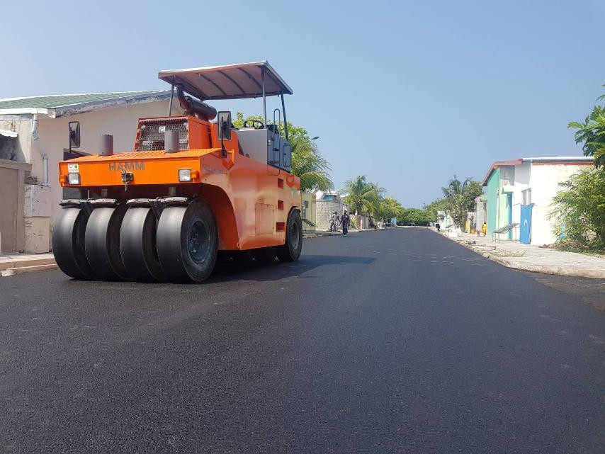 ދުވާފަރުގައި ތާރު އަޅާ ނިމިފައި