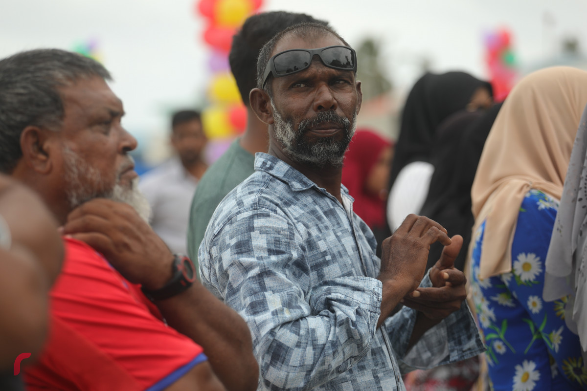 12 އޯގަސްޓް 2019/ ހއ.ހޯރަފުށި --ހޯރަފުށީގައި ކުރިޔަށް ގެންދެވުން އަންހެންވެރިންގެ ދަފި ނެގުމުގެ ހަރަކާތުގެ ތެރެއިން. މި ހަރަކާތުގައި ވަނީ ހޯރަފުށީގެ ތާރީހު ދައްކުވައިދޭ ތަމްސީލެއްގެ އިތުރުން ސަގާފީ ހަރަކާތްތަކެއް ކުރިޔަށް ގެންގޮއްސައި-- ފޮޓޯ: ޝުއައިބް މުހައްމަދު
