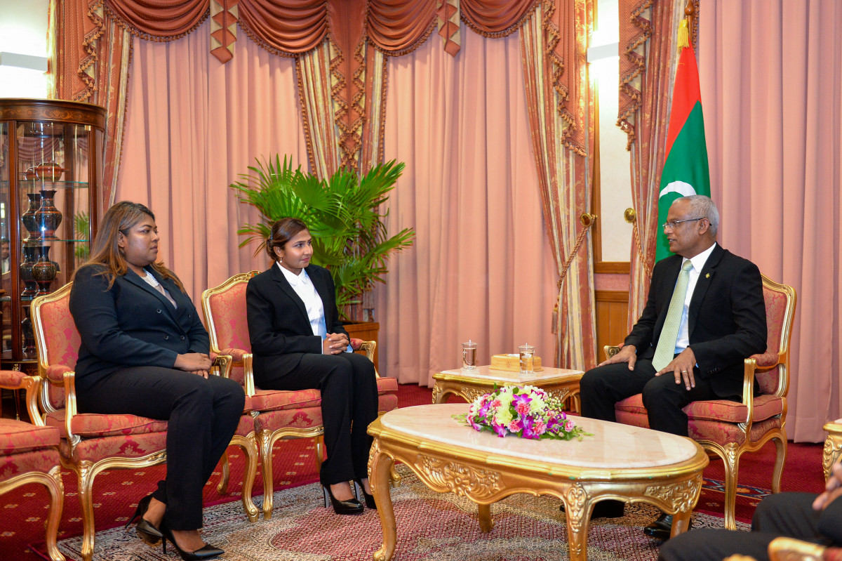 ސުޕްރީމް ކޯޓުގެ ފަނޑިޔާރު ކަމަށް ޑރ. އަޒްމިރަލްދާ ޒާހިރާއި އައިޝާ ޝުޖޫން އައްޔަން ކުރެއްވުމަށްފަހު ރައީސް ބައްދަލު ކުރައްވަނީ