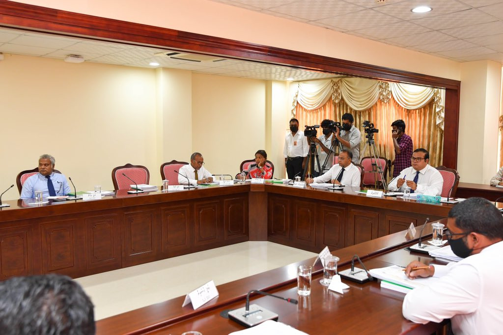 ރައްޔިތުންގެ މަޖިލީހުގެ ސަލާމަތީ ޚިދުމަތްތަކާބެހޭ ކޮމިޓީގެ ބައްދަލުވުމެއްގެ ތެރެއިން
