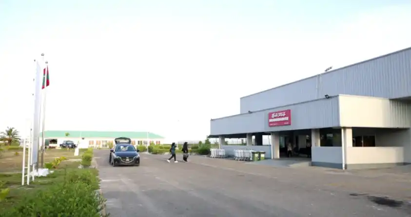 No development work is currently being carried out for the expansion or improvement of B. Dharavandhoo Airport.