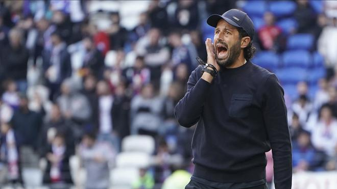 ލިއޯންގެ ކޯޗުކަމުން ވަކިކުރި ފަބިއޯ ގްރޯސޯ