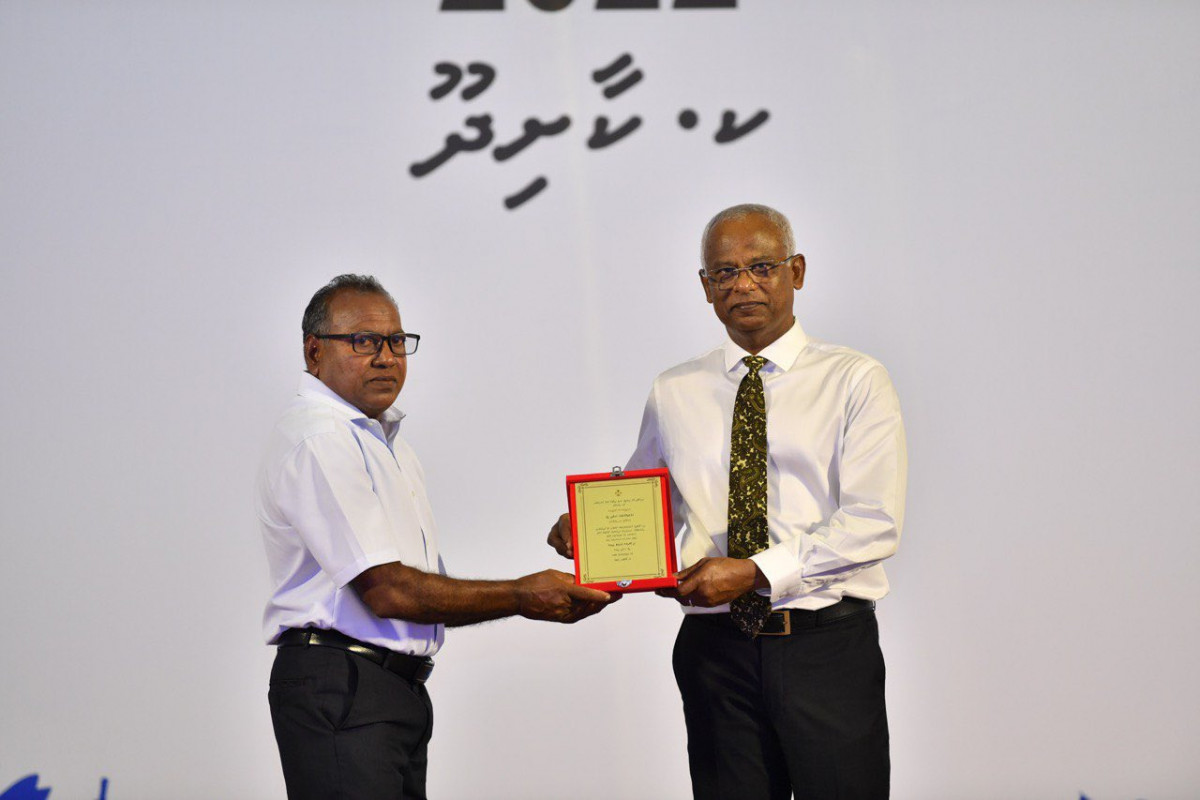 ދަނޑުވެރިކަމަށް ޚިދުމަތްކޮށްދެއްވި ފަރާތަކާ ހަނދާނީ ފިލާ ހަވާލުކުރައްވަނީ