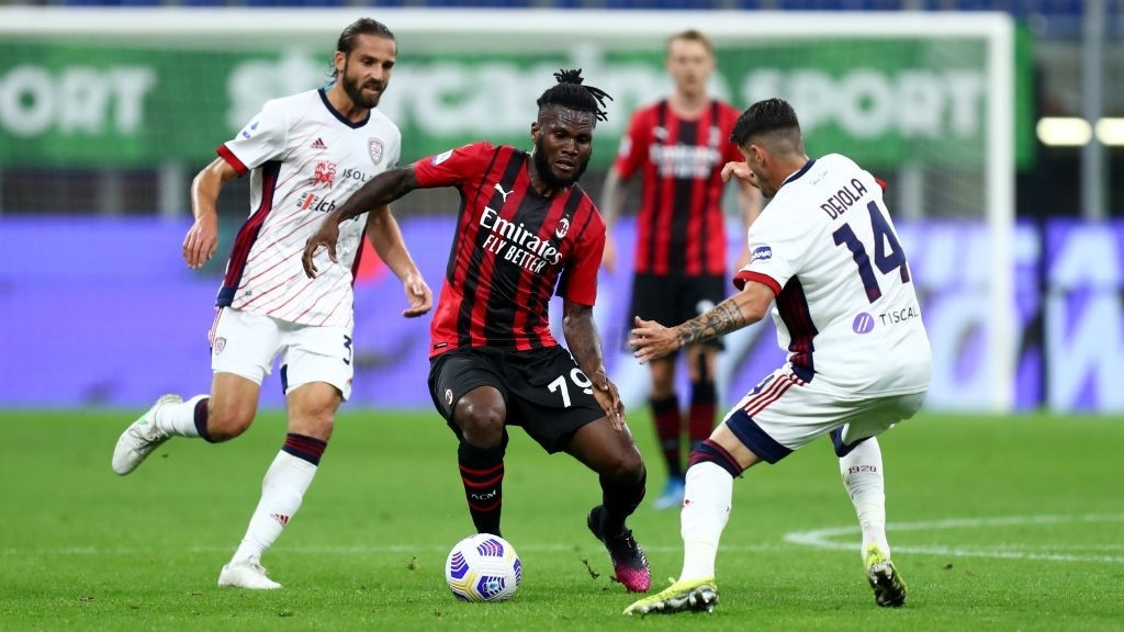 މިލާނާއި ކަލިއާރީ ބައްދަލުކުރި މެޗުގެ ތެރެއިން: މި މެޗު އެއްވަރުވީ 0-0 ން