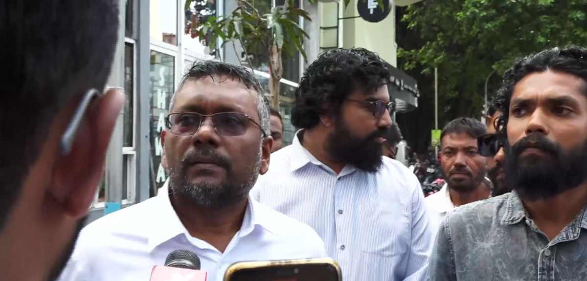 ޝާފިއު (ތުއްތު) ފުލުހަށް ހާޒިރުކުރުމުގެ ތެރެއިން