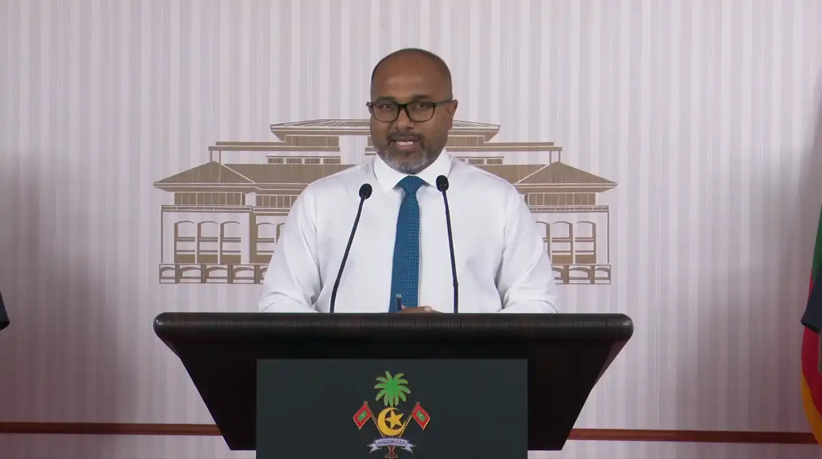 ހޯމް މިނިސްޓަރު އަލީ އިހްސާން ބޭއްވެވި ނޫސްވެރިންގެ ބައްދަލުވުމުގެ ތެރެއިން
