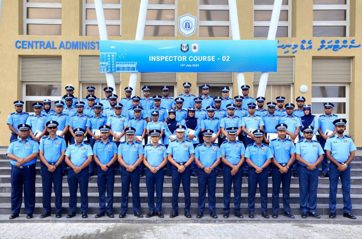 ދެވަނަ، އިންސްޕެކްޓަރ ކޯހުގެ ބައިވެރިން