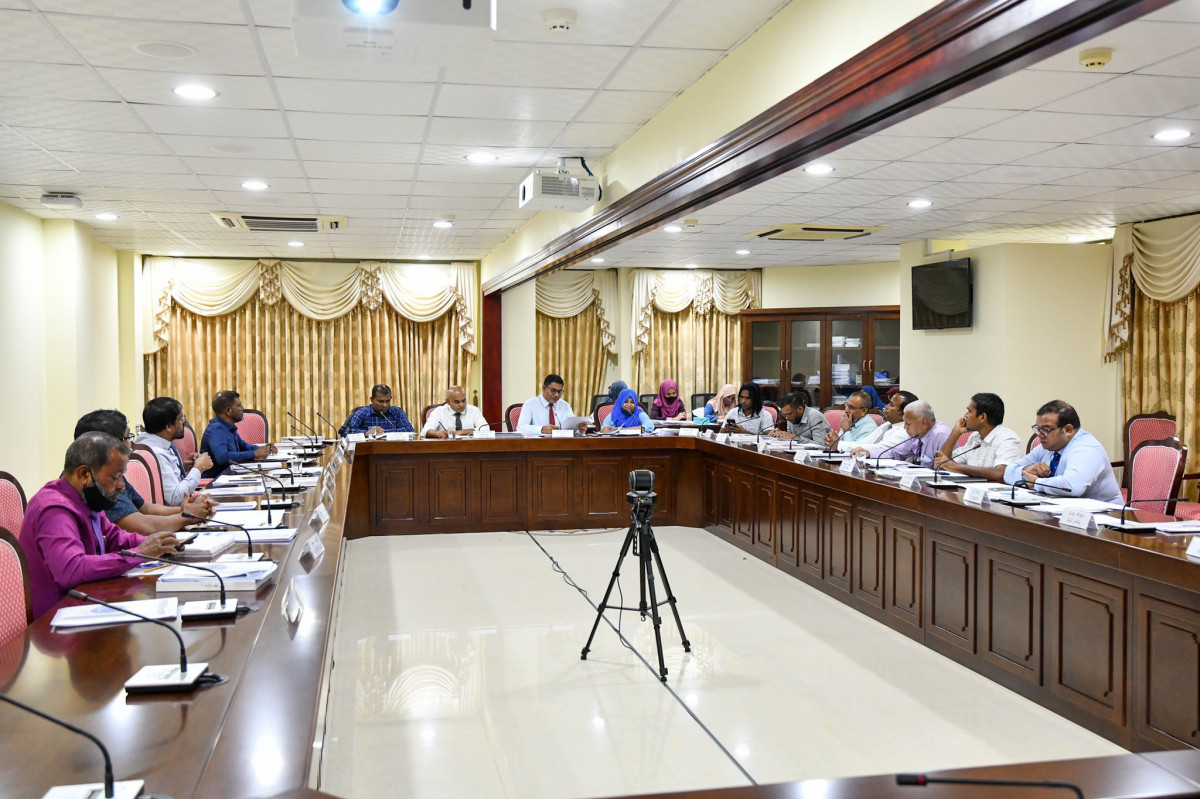 ބަޖެޓް ކޮމިޓީ