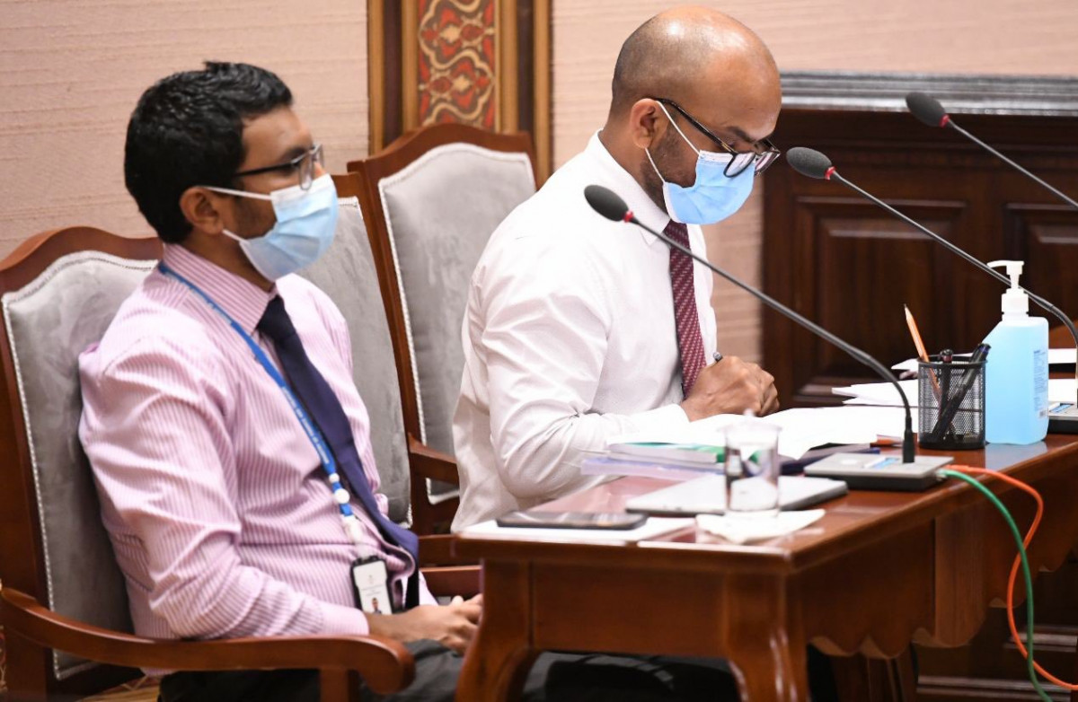 ފިނޭންސް މިނިސްޓަރ ރައްޔިތުންގެ މަޖިލީހުގައި