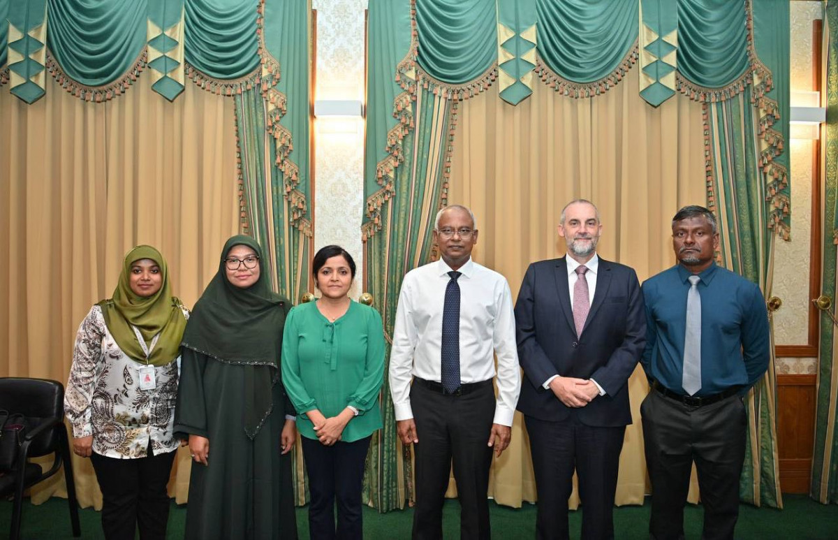 މެރިޓައިމް އޭޝިޔާ ހެރިޓޭޖް ސަރވޭ ޓީމު ރައީސް އާއި ކެބިނަޓަށް މައުލޫމާތު ހިއްސާކުރައްވަނީ