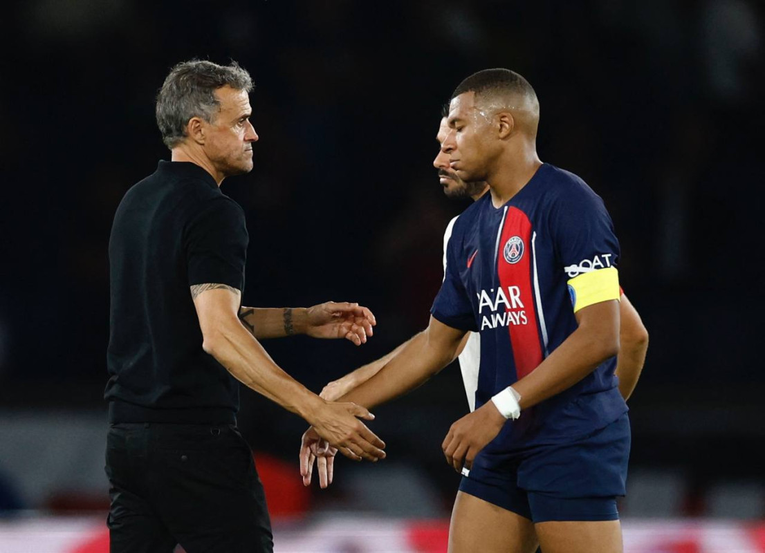 ޕީއެސްޖީގެ ކޯޗު ލުއިސް އެންރީކޭ އަދި އެމްބާޕޭ