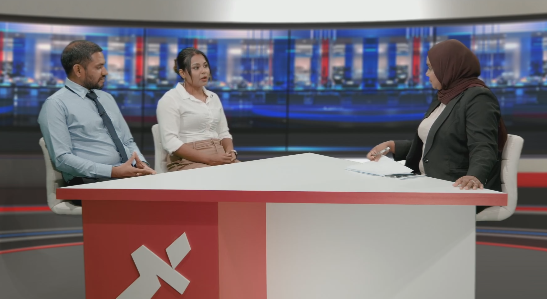 މޯލްޑިވްސް ޓްރޭޑް އެސޯސިއޭޝަންގެ ނައިބު ރައީސް އައިމިނަތު މުޒްނީނާ އާއި ޑިރެކްޓަރު މުހައްމަދު އާލިމް ވާހަކަދައްކަވަނީ