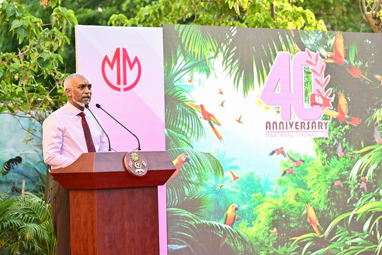 ރައީސުލްޖުމްހޫރިއްޔާ، މާފަންނު މަދަރުސާގެ 40 ވަނަ އަހަރީ ދުވަސް ފާހަގަކުރުމުގެ ރަސްމިއްޔާތުގައި ރައީސް ޑރ މުއިއްޒު