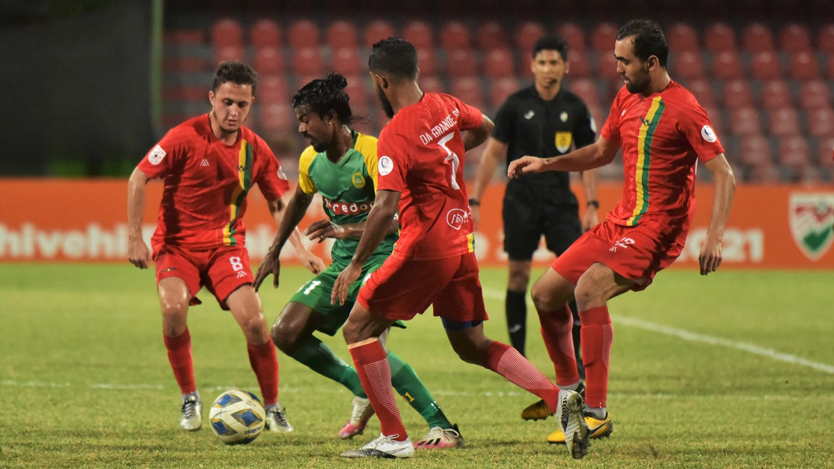 ދިރާގު ދިވެހި ޕްރިމިއާ ލީގުގައި މާޒިޔާ އާއި ގަ ގްރާންޑޭ ބައްދަލުކުރި މެޗުގެ ތެރެއިން