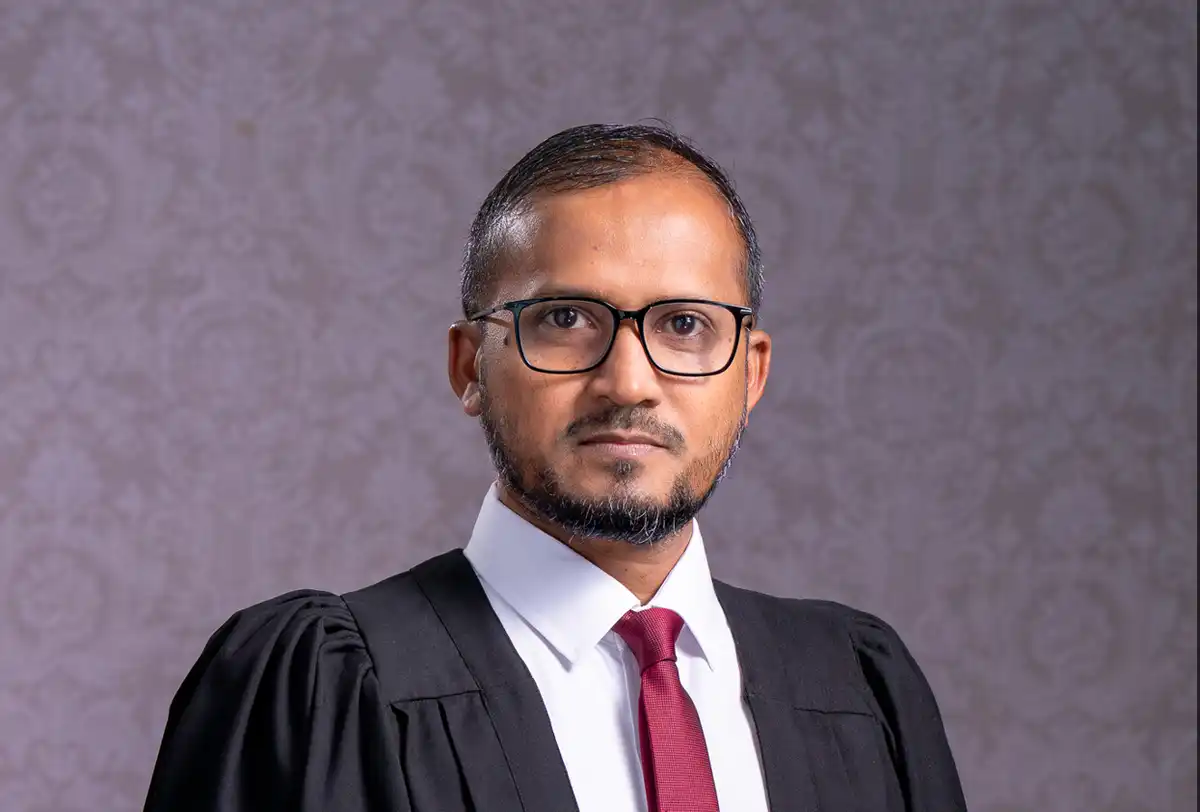 ހައިކޯޓުގެ ފަނޑިޔާރުކަމުގެ މަގާމުގައި ހުންނެވި އަލްއުސްތާޛު އިބްރާހީމް މާހިރު