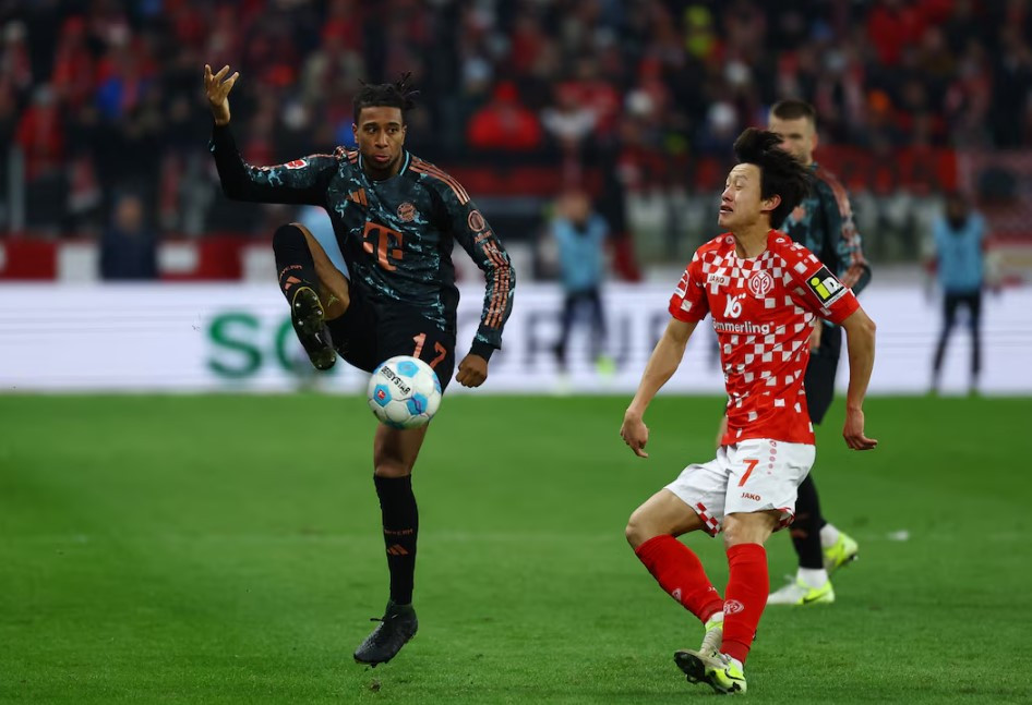 މައިންޒު އަދި ބަޔާން ކުޅުނު މެޗުގެ ތެރެއިން