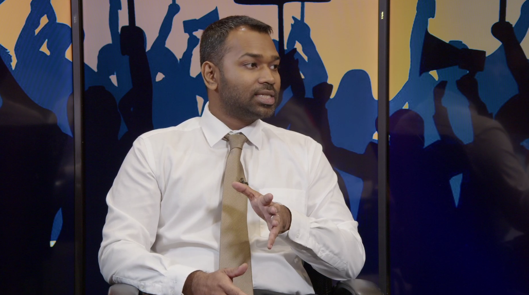 ގާނޫނު އަސާސީގެ ދިފާއުގައި ޕްރޮގްރާމްގައި ގަލޮޅު ދެކުނު ދާއިރާގެ މެންބަރު މީކާއިލް އަހުމަދު ނަސީމް ވާހަކަދައްކަވަނީ