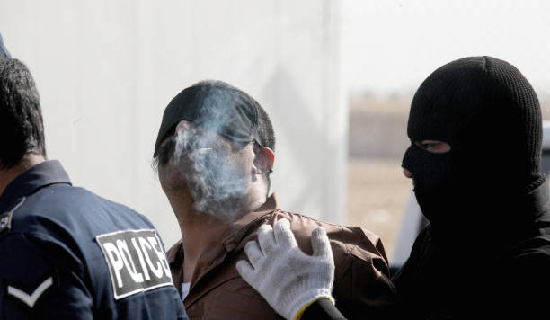 ކުވެއިތު ގައި މީހަކު މަރާލުމުގެ ކުށުގައި 1 އޭޕްރިލް 2013 ގައި މަރުގެ އަދަބު ތަންފީޒުކުރުމަށް ސައުދީ ފިރިހެނަކު ގެންދަނީ