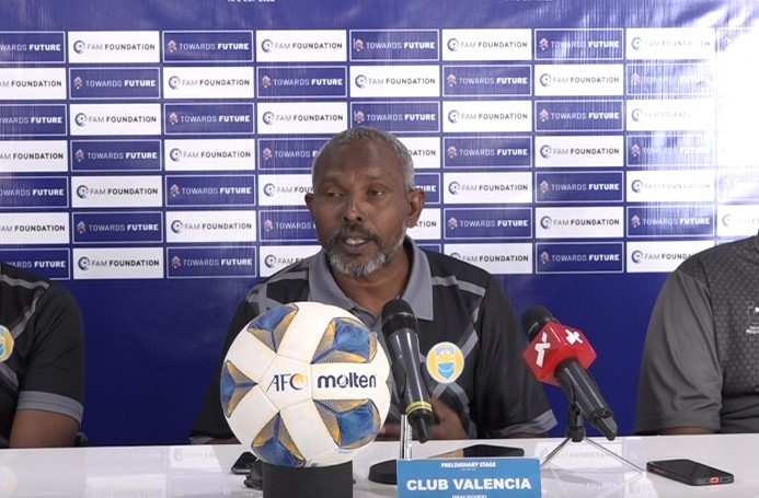 ވެލެންސިޔާގެ ހެޑް ކޯޗު އަހުމަދު މުޖުތަބާ (ފެސްކޯ)