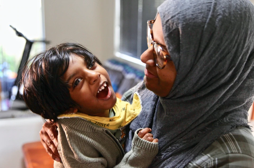 ކޭބާން އަދި މަންމަ ޝިޒްލީން